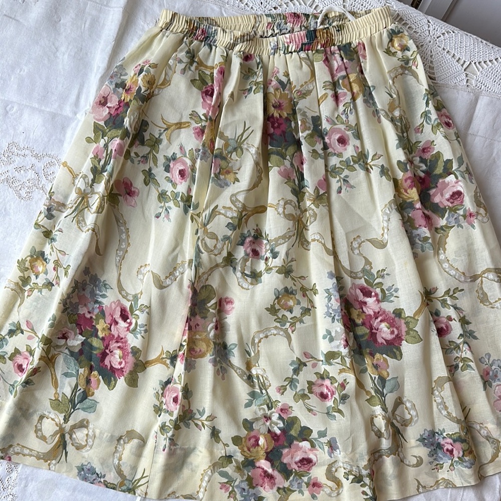 Floral Print Cream Skirt